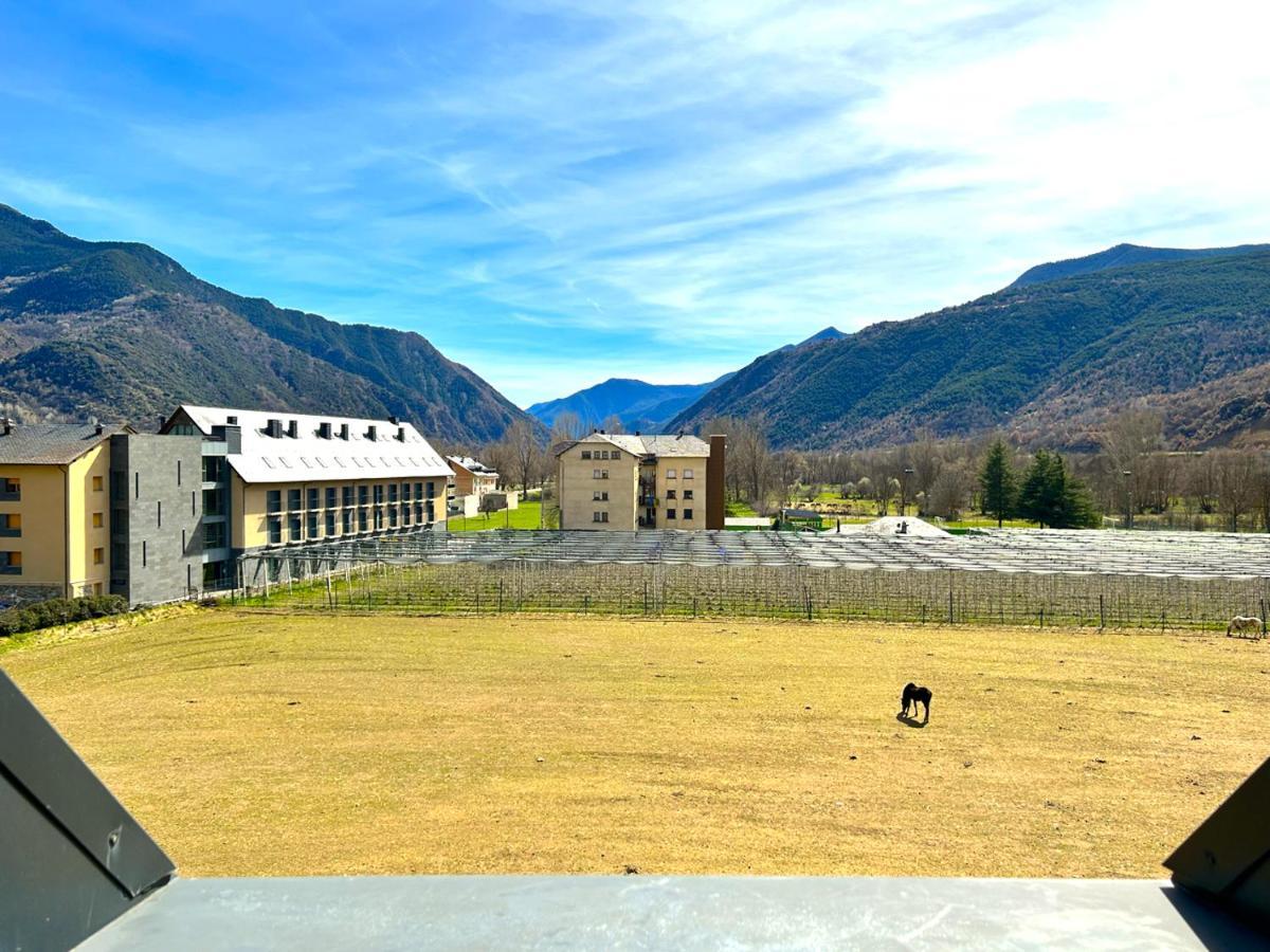 Dúplex al centre d'Esterri d'Àneu Extérieur photo